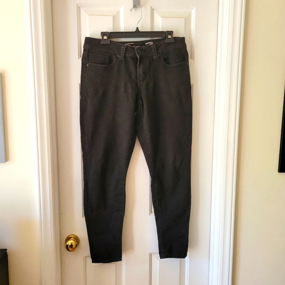 Black Jeans by Seven7